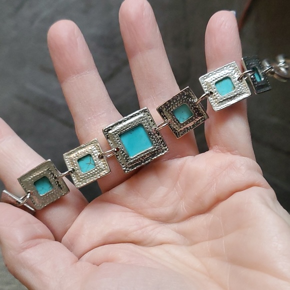Turquoise Silver Tone Toggle Bracelet - Picture 6 of 6